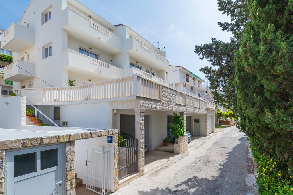 Apartments Nikolina Hvar Town Exterior photo